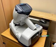 Nidek HandyRef-K Handheld Ref/Keratometer