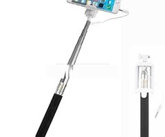 Селфи стик Z07-5F, черен на цвят за смартфон с кабел и телескопична дръжка