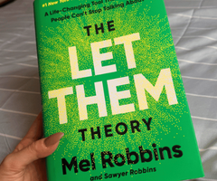 Книга "Let them Theory" -  Mel Robbins - 3