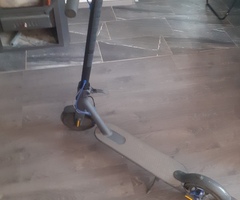 Електрическа тротинетка Xiaomi Mi Electric Scooter 3, Мощност на мотора 300 W, Автономия 30 км, - 3