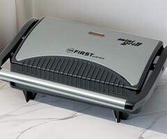 Грил с незалепващо покритие FIRST