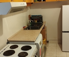 Продавам Преустроен на двустаен апартамент-дружба 2 - 3