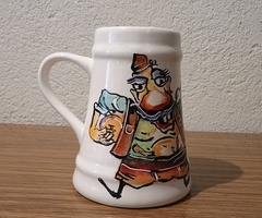 Порцеланова празнична халба с принт за бира. 0.5L