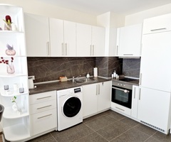 Двустаен апартамент за 5 човека за нощувки с паркинг в Комплекс Папая, Варна - 3